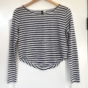 H&M Lightweight Tee (XS) Like New!